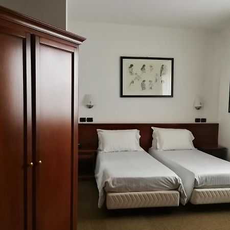 Hotel Medea (Adults Only) Alba  Exteriör bild
