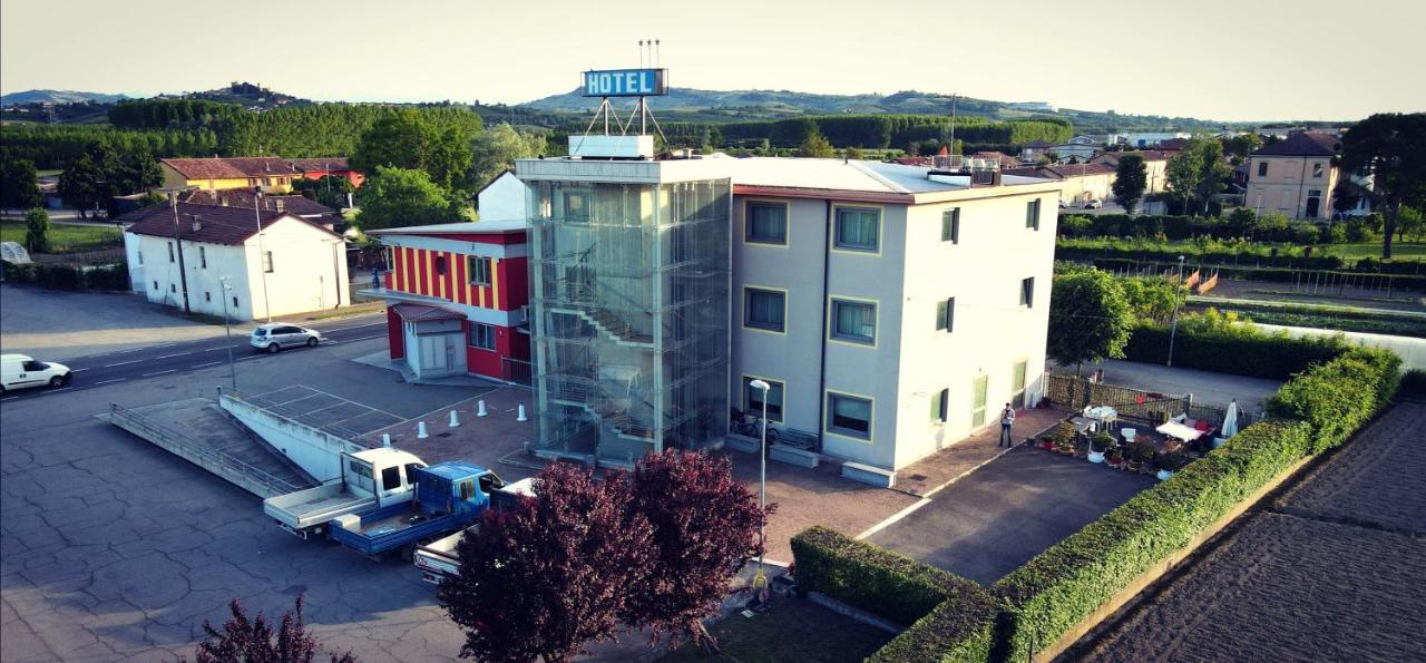 Hotel Medea (Adults Only) Alba  Exteriör bild