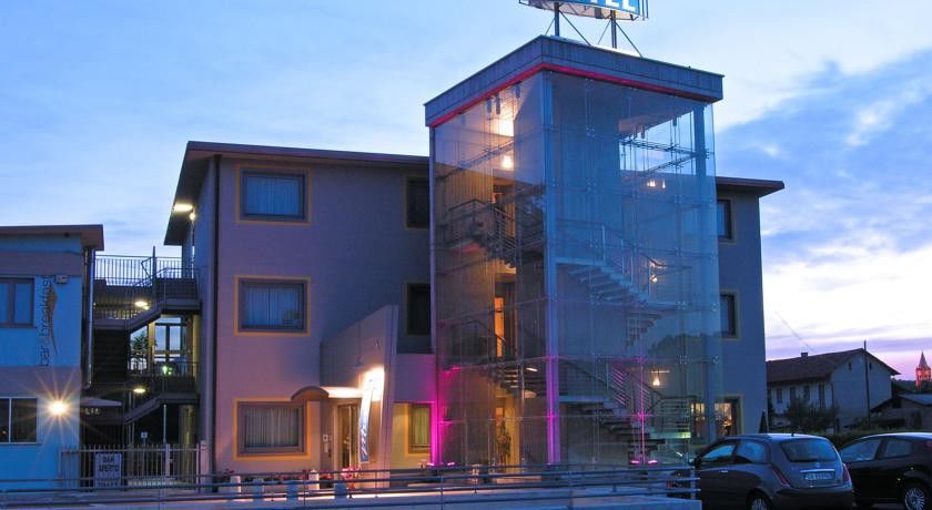 Hotel Medea (Adults Only) Alba  Exteriör bild