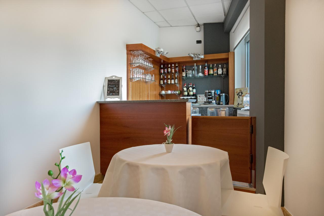 Hotel Medea (Adults Only) Alba  Exteriör bild