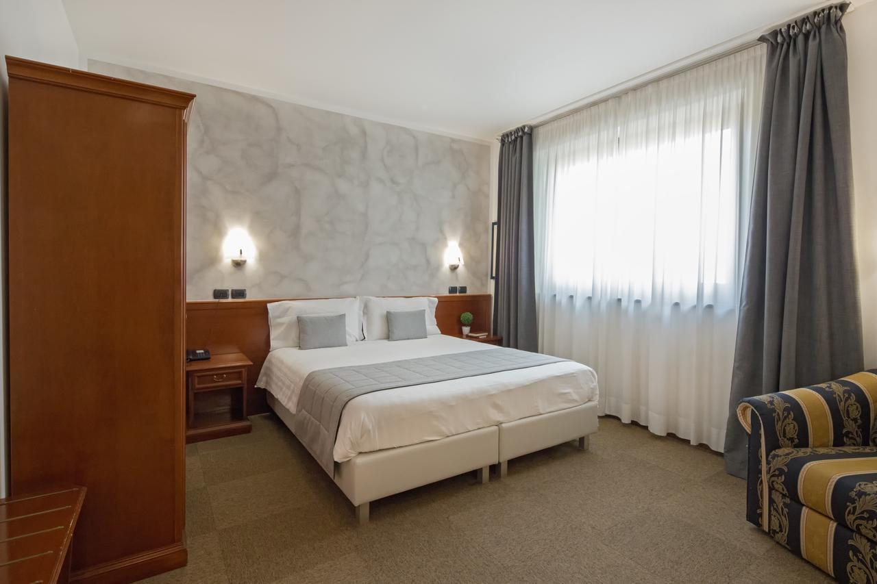 Hotel Medea (Adults Only) Alba  Exteriör bild